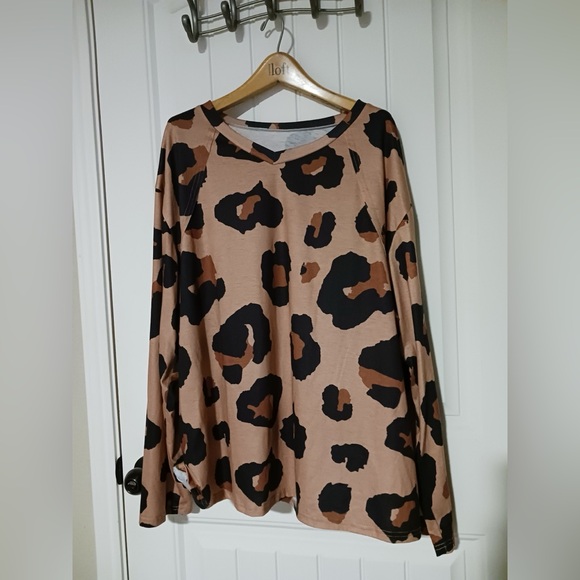 EUC leopard print longsleeve shirt - Picture 1 of 3